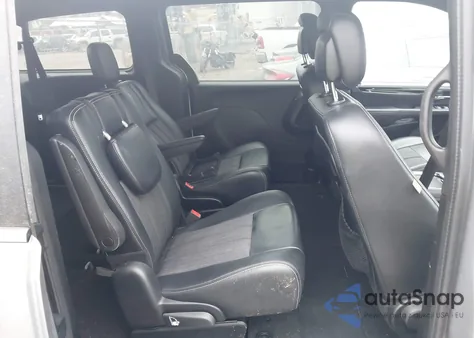 2015 Chrysler Town & Country S z USA, uszkodzony, nr VIN 2C4RC1HG4FR602968